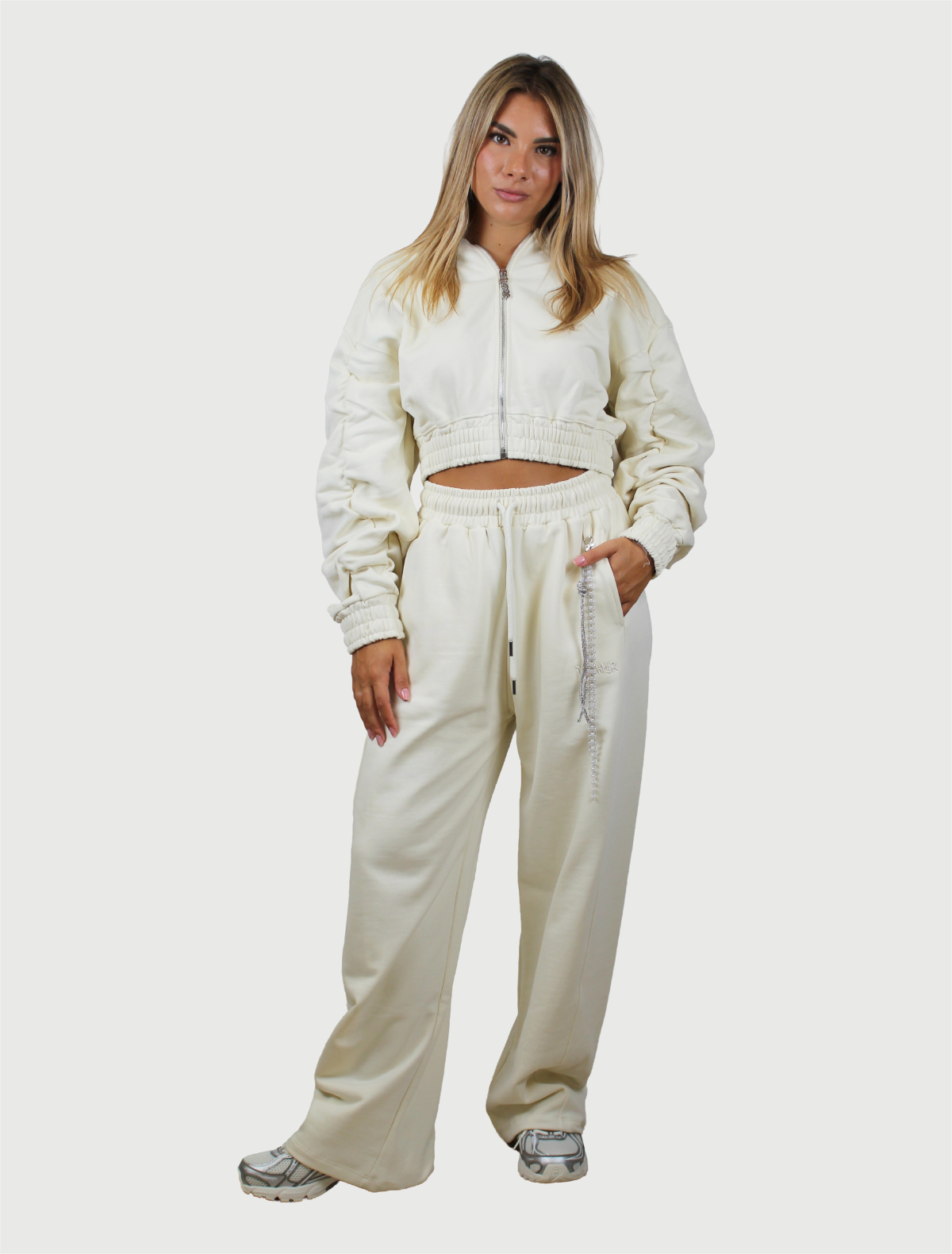 DISCLAIMER - Maglia Donna Full Zip Oversize in felpa Latte-3