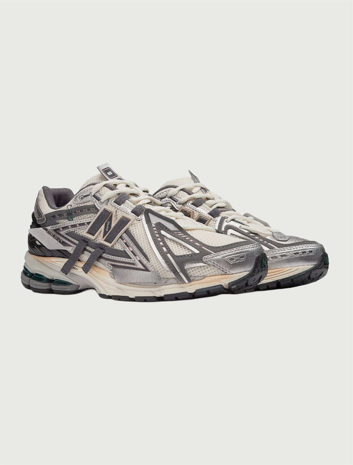 New Balance M1906AD SILVER METALLIC con CASTLEROCK e Gold Metallic-1