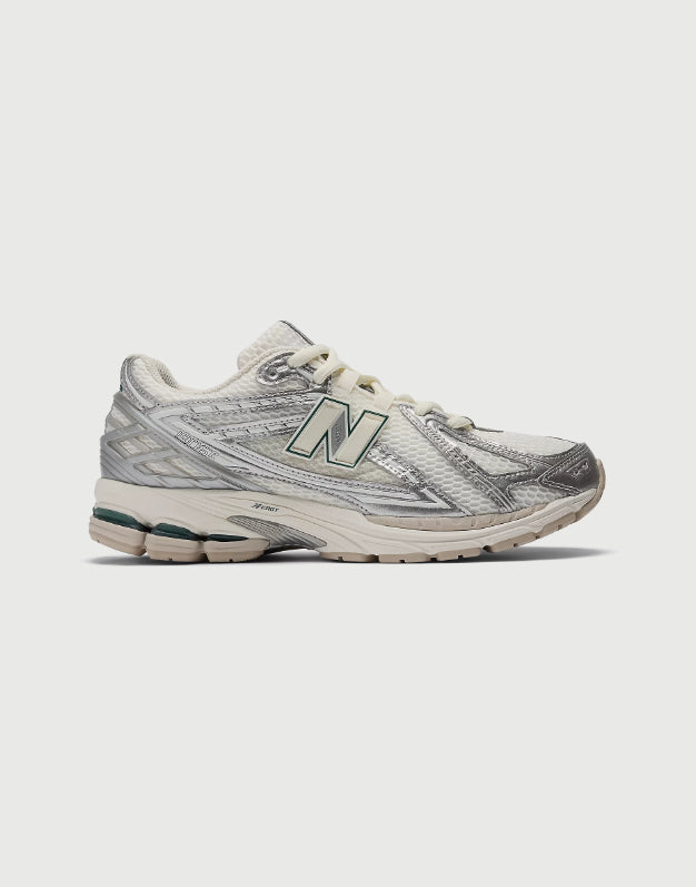 New Balance M1906REE - Silver Metallic con Sea Salt e New Spruce-2