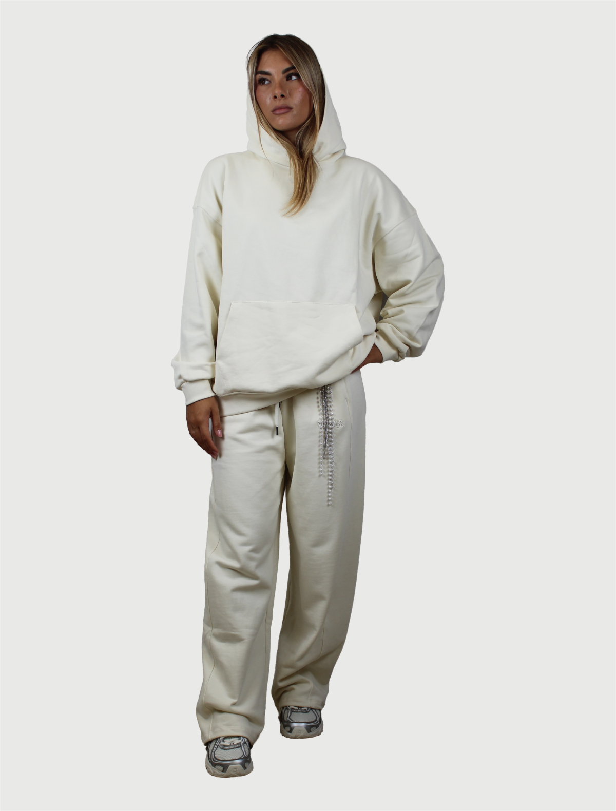 DISCLAIMER - Maglia Donna Oversize con cappuccio in felpa Latte-4