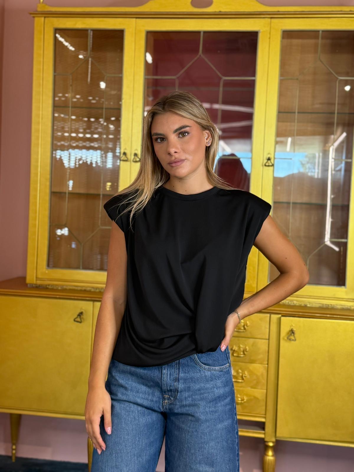 Vicolo - T-Shirt Nera Arricciatura-2