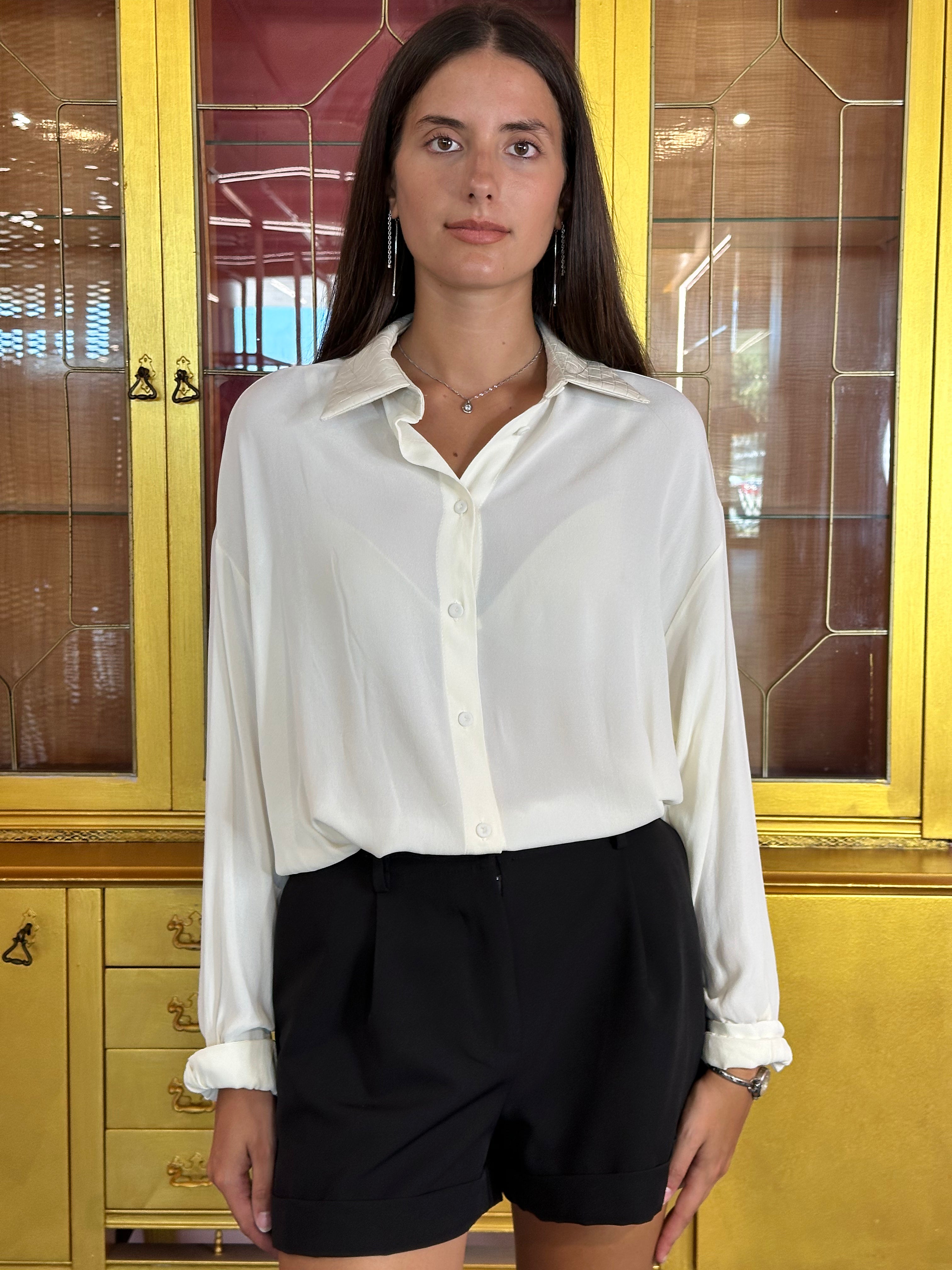 Tensione In - Camicia Burro Colletto Pelle Intrecciato